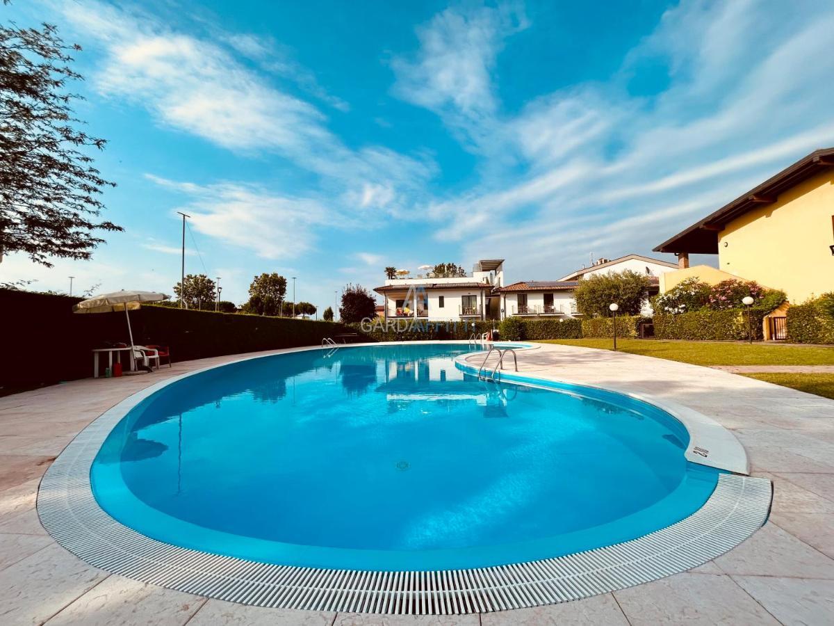 Artemide Apartment - A Soli 150M Dal Lago Di Garda Sirmione Exterior photo