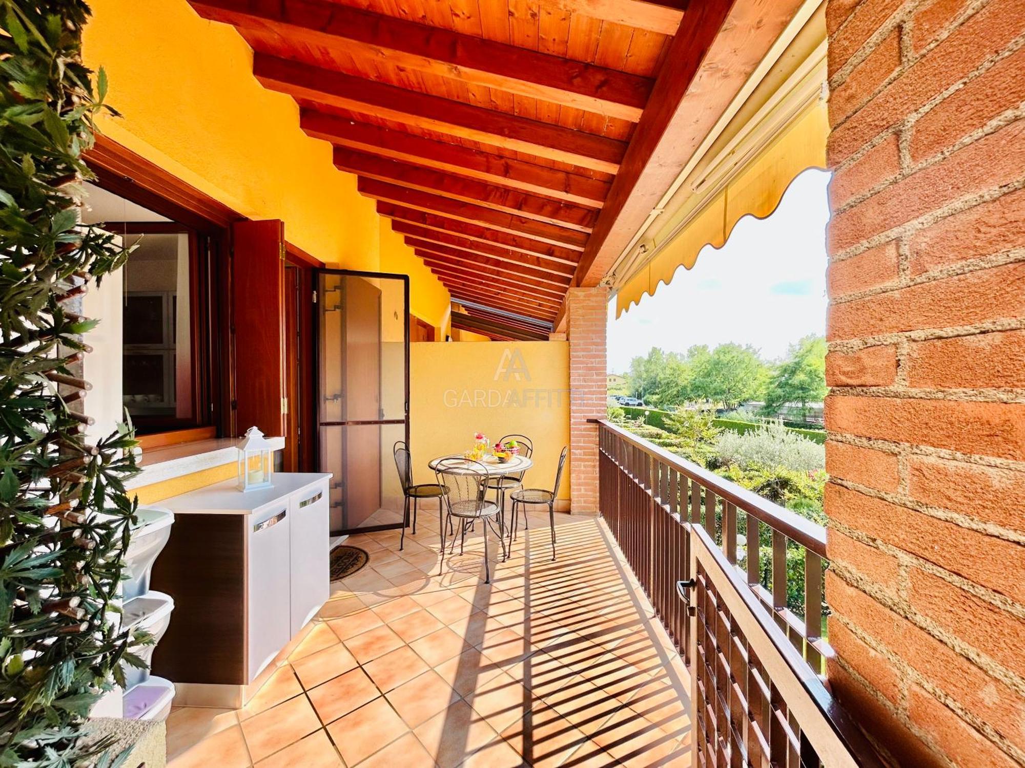 Artemide Apartment - A Soli 150M Dal Lago Di Garda Sirmione Exterior photo