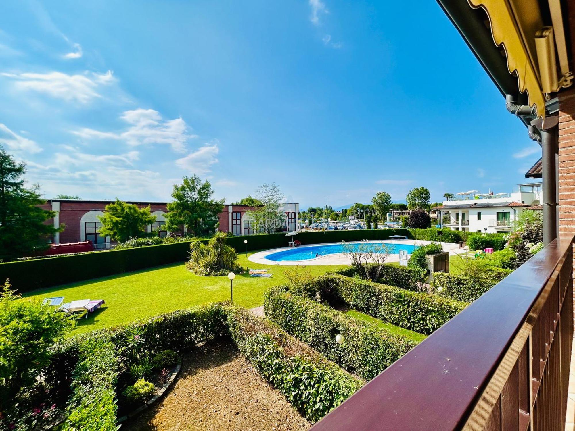 Artemide Apartment - A Soli 150M Dal Lago Di Garda Sirmione Exterior photo