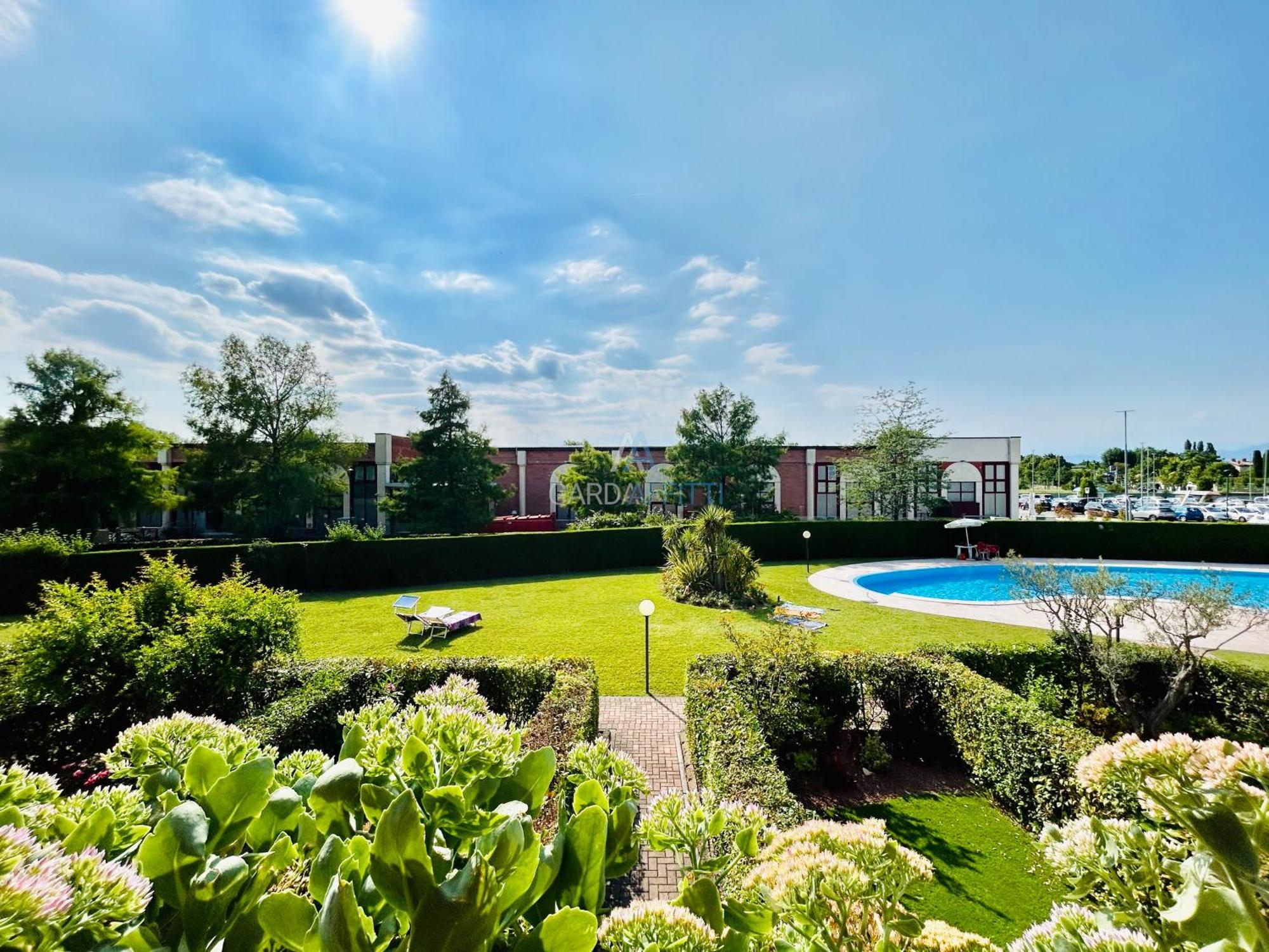 Artemide Apartment - A Soli 150M Dal Lago Di Garda Sirmione Exterior photo