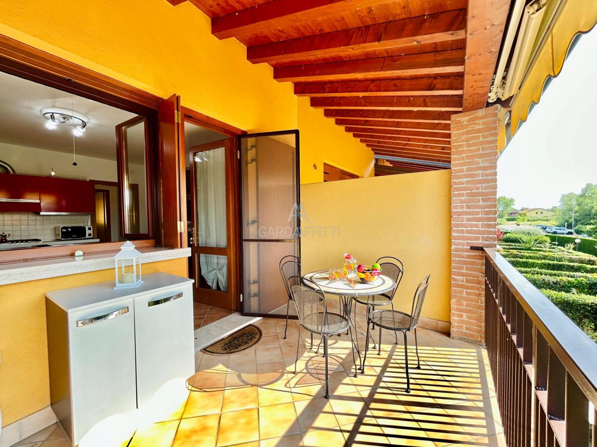 Artemide Apartment - A Soli 150M Dal Lago Di Garda Sirmione Exterior photo