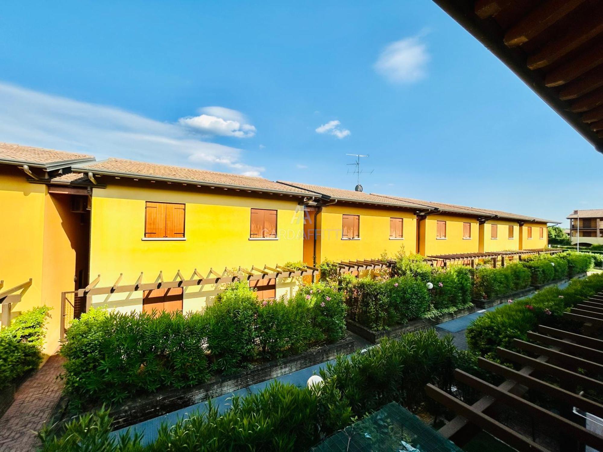 Artemide Apartment - A Soli 150M Dal Lago Di Garda Sirmione Exterior photo